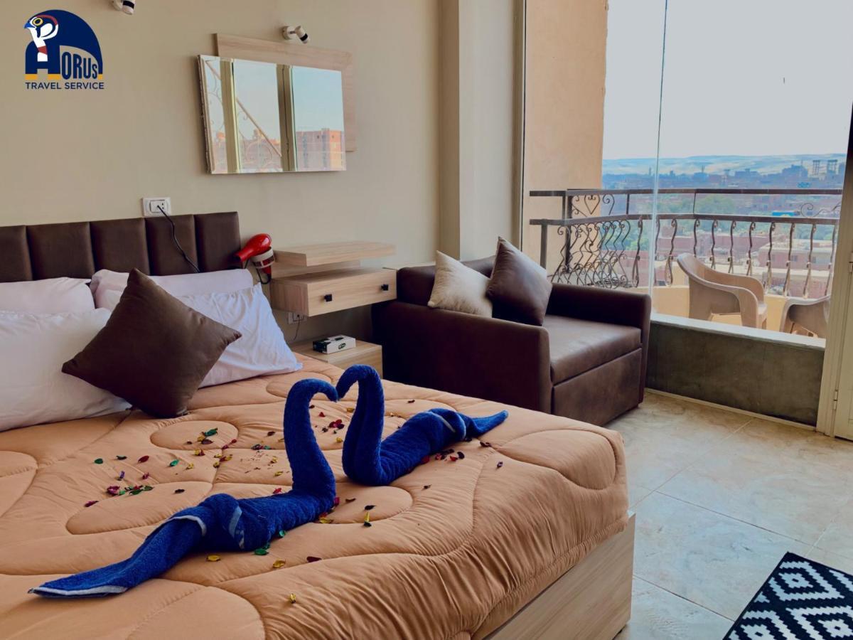 Horus Horizon Inn Pyramids View Kafrat al Jabal Bagian luar foto